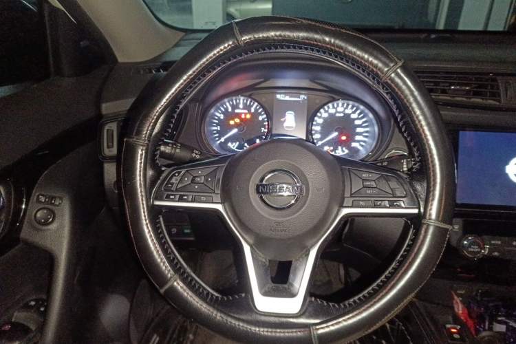Used Nissan X-Trail 2019 2.0L CVT Smart Connect Comfort Edition 2WD Steering Wheel