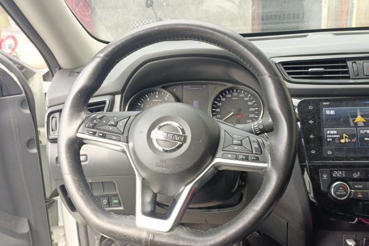 Used Nissan X-Trail 2019 2.0L CVT Smart Connect Comfort Edition 2WD Steering Wheel