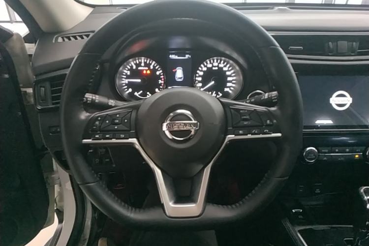 Used Nissan X-Trail 2019 2.5L CVT Smart Connect Luxury Edition 4WD Steering Wheel