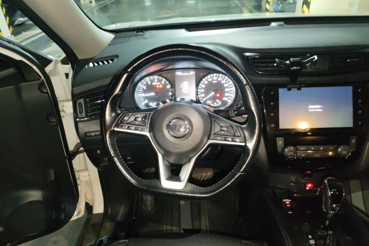 Used Nissan X-Trail 2019 2.0L CVT Smart Connect Comfort Edition 2WD Steering Wheel