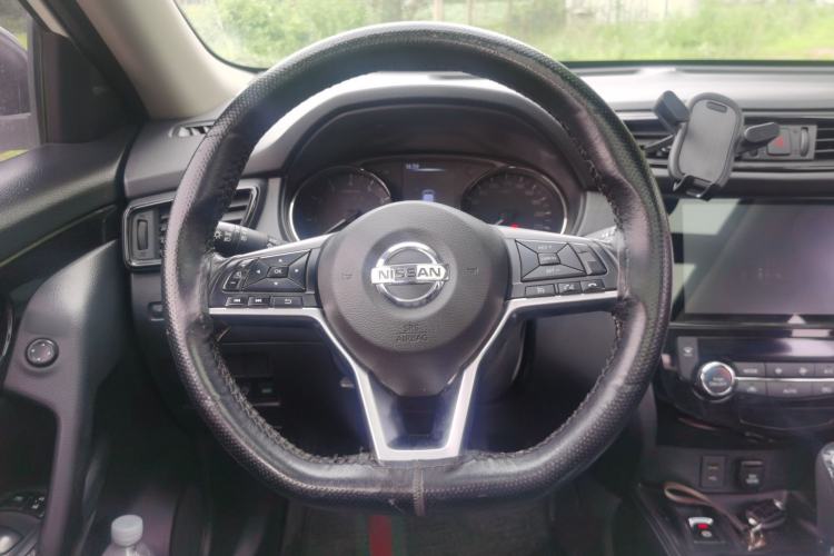Used Nissan X-Trail 2019 2.0L CVT Smart Connect Comfort Edition 2WD Steering Wheel