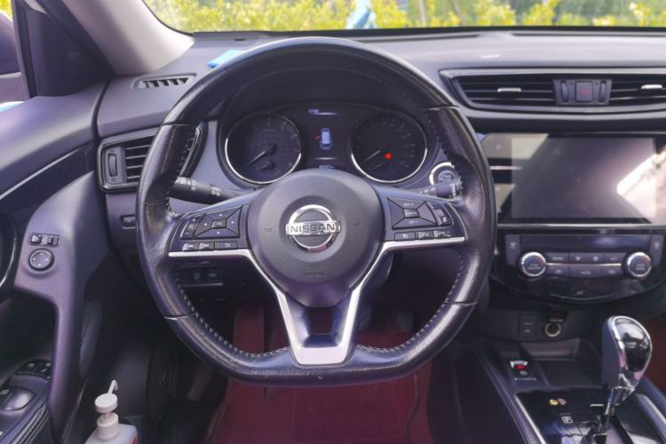 Used Nissan X-Trail 2019 2.5L CVT Smart Connect Luxury Edition 4WD Steering Wheel