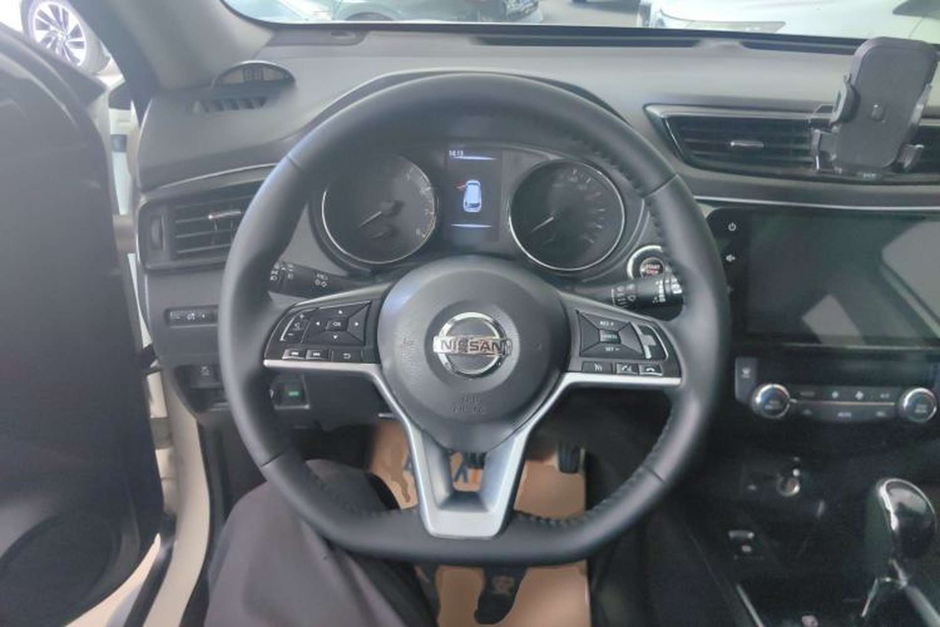 Used Nissan X-Trail 2019 2.0L CVT Smart Connect Comfort Edition 2WD Steering Wheel