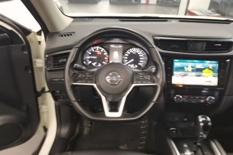 Used Nissan X-Trail 2019 2.0L CVT Smart Connect Comfort Edition 2WD Steering Wheel