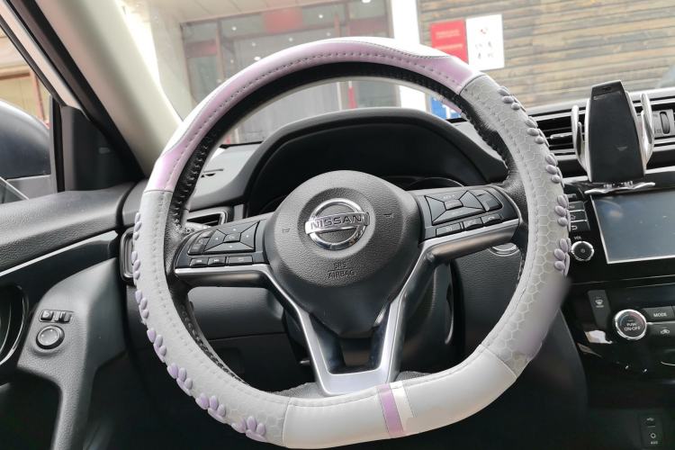 Used Nissan X-Trail 2019 2.0L CVT Comfort Edition 2WD Steering Wheel