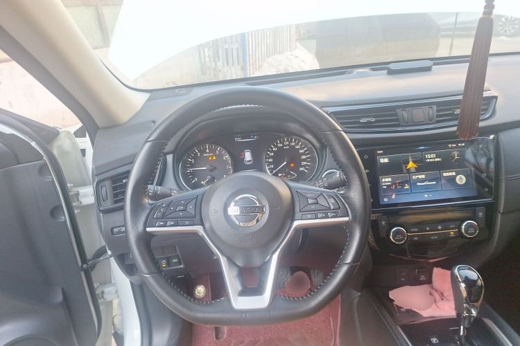 Used Nissan X-Trail 2019 2.0L CVT Comfort Edition 2WD Steering Wheel