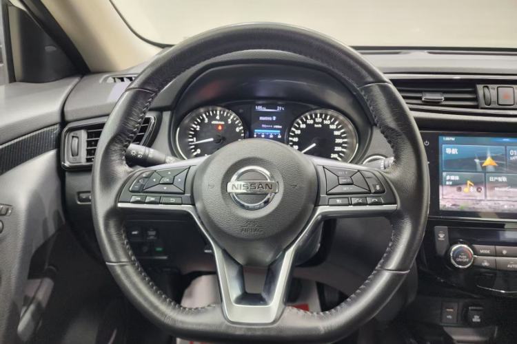 Used Nissan X-Trail 2019 2.5L CVT Smart Connect Luxury Edition 4WD Steering Wheel