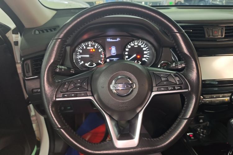 Used Nissan X-Trail 2019 2.0L CVT Comfort Edition 2WD Steering Wheel