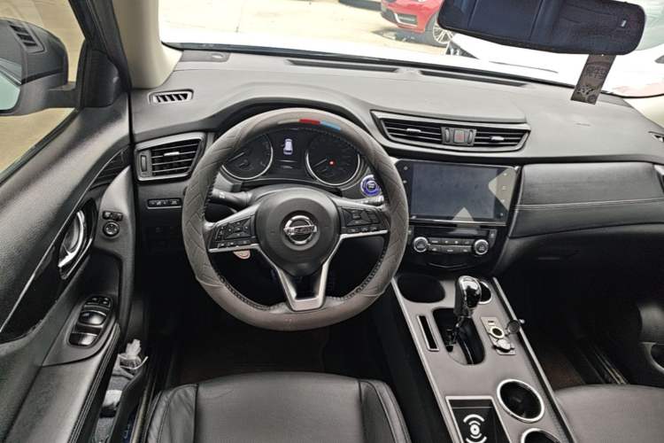 Used Nissan X-Trail 2019 2.0L CVT Smart Connect Comfort Edition 2WD Steering Wheel