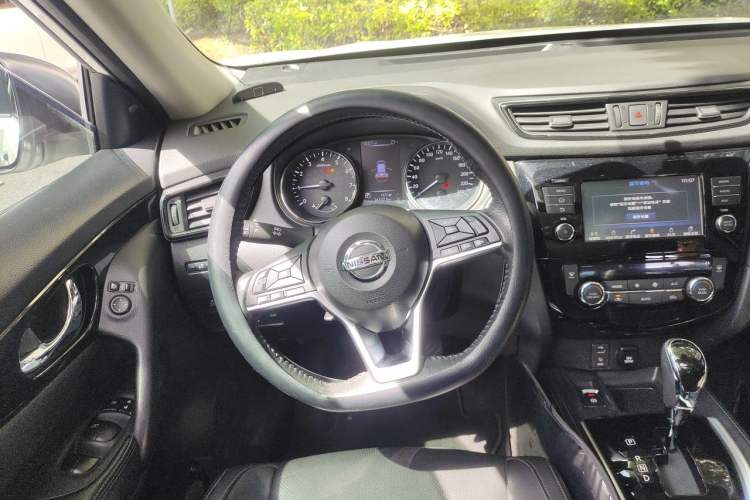 Used Nissan X-Trail 2019 2.0L CVT Comfort Edition 2WD Steering Wheel
