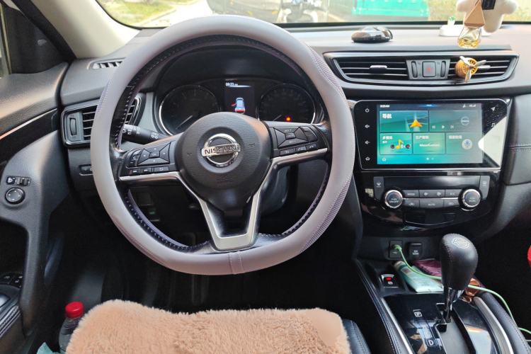Used Nissan X-Trail 2019 2.0L CVT Smart Connect Comfort Edition 2WD Steering Wheel