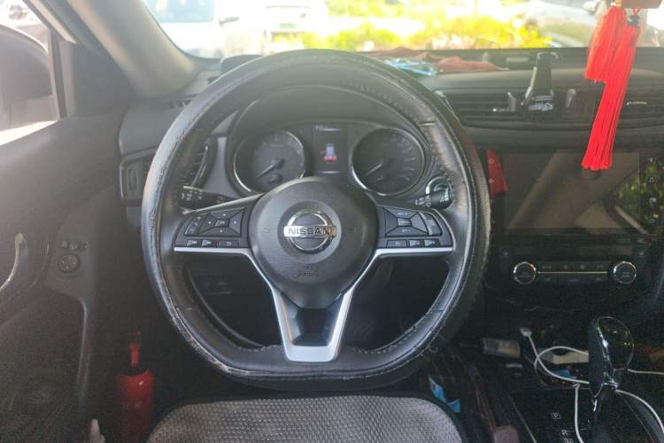 Used Nissan X-Trail 2019 2.0L CVT Smart Connect Comfort Edition 2WD Steering Wheel