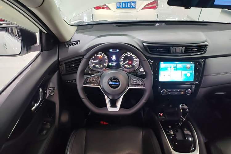 Used Nissan X-Trail 2019 2.0L CVT Smart Connect Comfort Edition 2WD Steering Wheel