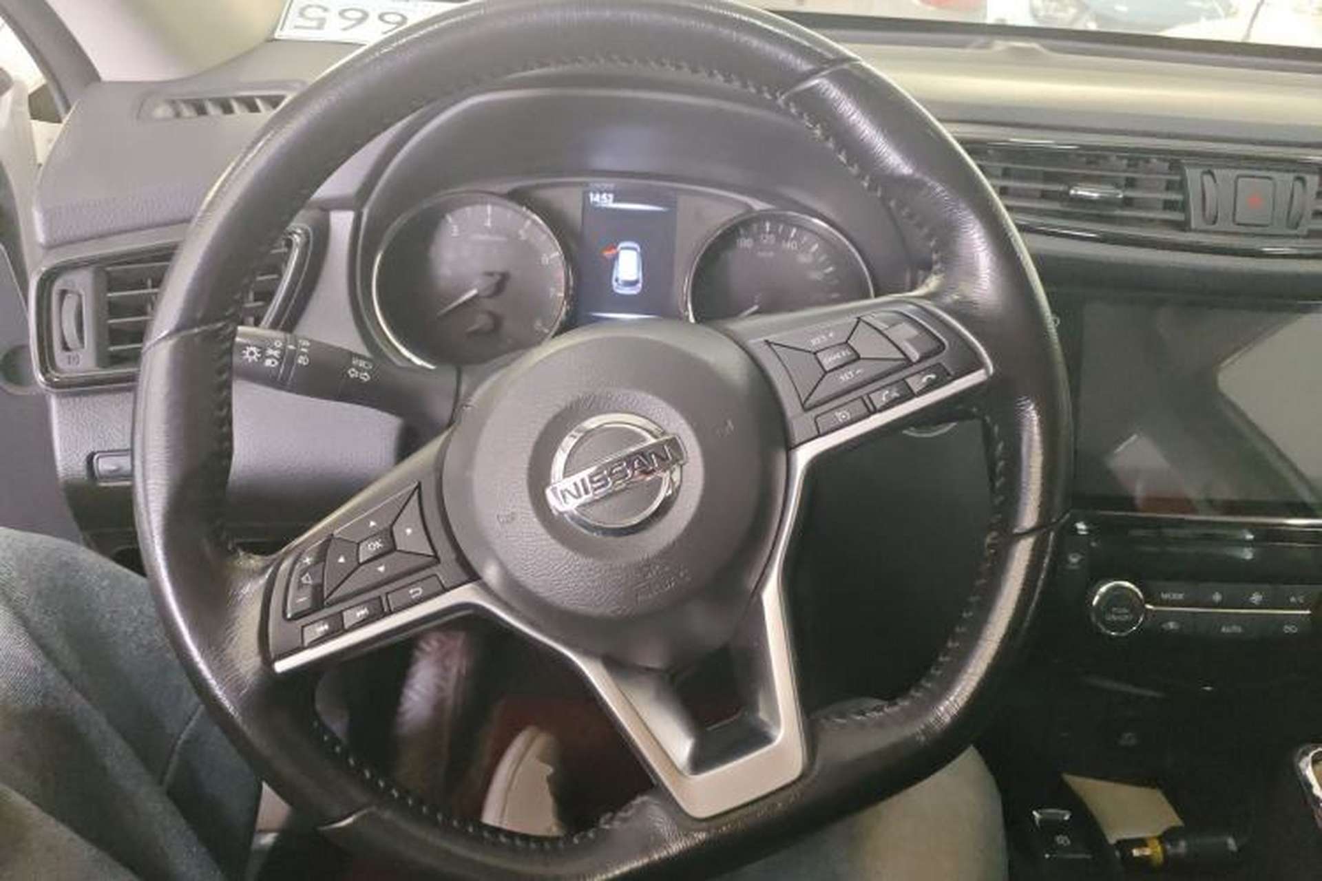 Used Nissan X-Trail 2019 2.0L CVT Smart Connect Comfort Edition 2WD Steering Wheel