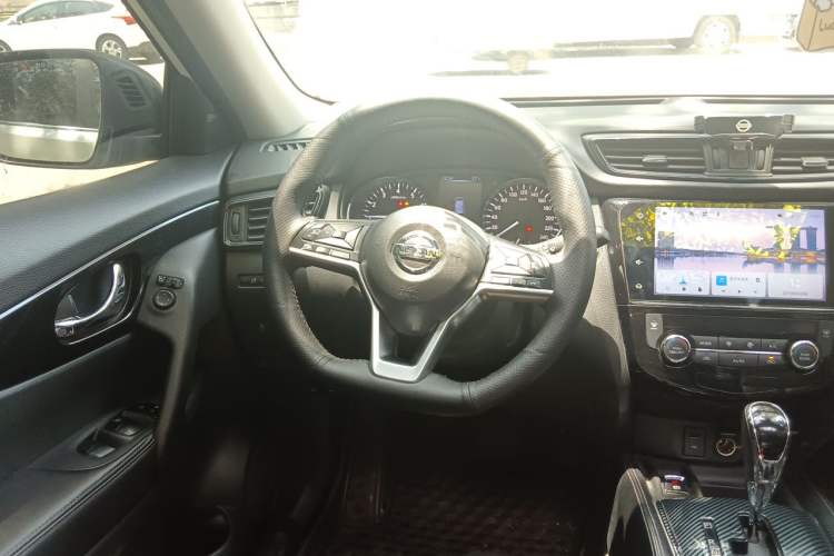 Used Nissan X-Trail 2019 2.0L CVT Smart Connect Comfort Edition 2WD Steering Wheel