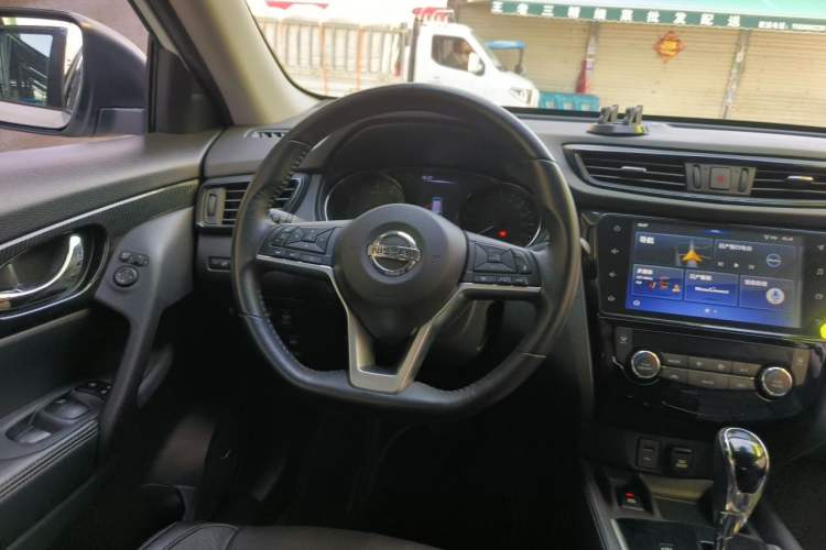 Used Nissan X-Trail 2019 2.5L CVT Smart Connect Luxury Edition 4WD Steering Wheel