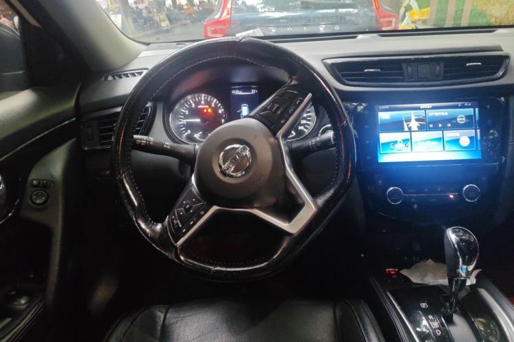 Used Nissan X-Trail 2019 2.0L CVT Smart Connect Comfort Edition 2WD Steering Wheel