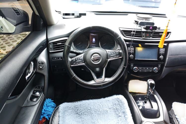 Used Nissan X-Trail 2019 2.0L CVT Comfort Edition 2WD Steering Wheel