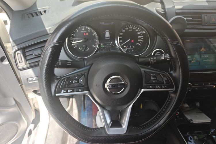 Used Nissan X-Trail 2019 2.0L CVT Smart Connect Comfort Edition 2WD Steering Wheel