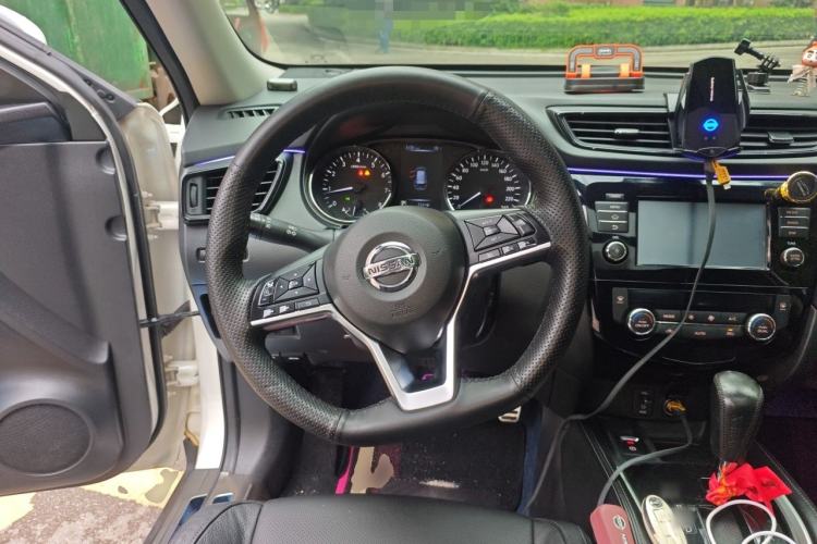 Used Nissan X-Trail 2019 2.0L CVT Comfort Edition 2WD Steering Wheel