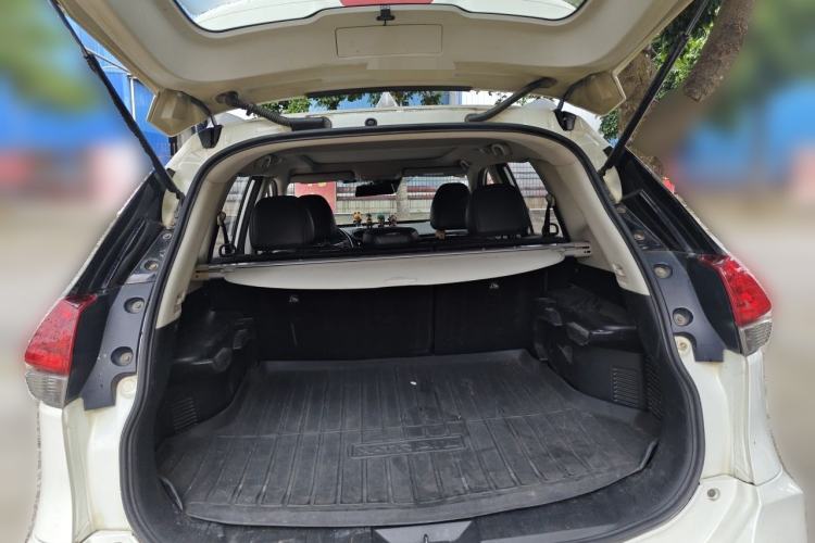 Used Nissan X-Trail 2019 2.0L CVT Smart Connect Comfort Edition 2WD Trunk