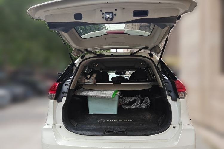 Used Nissan X-Trail 2019 2.0L CVT Smart Connect Comfort Edition 2WD Trunk