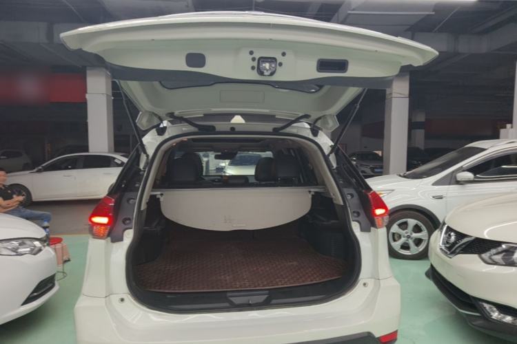 Used Nissan X-Trail 2019 2.0L CVT Smart Connect Comfort Edition 2WD Trunk