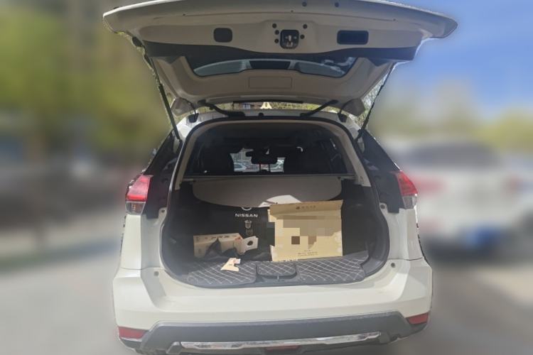 Used Nissan X-Trail 2019 2.0L CVT Smart Connect Comfort Edition 2WD Trunk