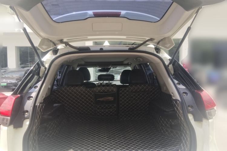 Used Nissan X-Trail 2019 2.0L CVT Comfort Edition 2WD Trunk