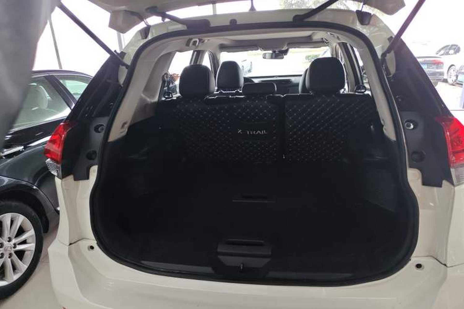 Used Nissan X-Trail 2019 2.0L CVT Smart Connect Comfort Edition 2WD Trunk