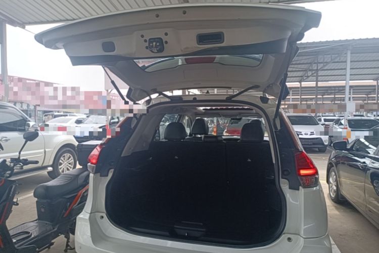 Used Nissan X-Trail 2019 2.0L CVT Smart Connect Comfort Edition 2WD Trunk