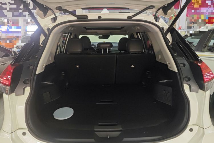 Used Nissan X-Trail 2019 2.5L CVT Smart Connect Luxury Edition 4WD Trunk