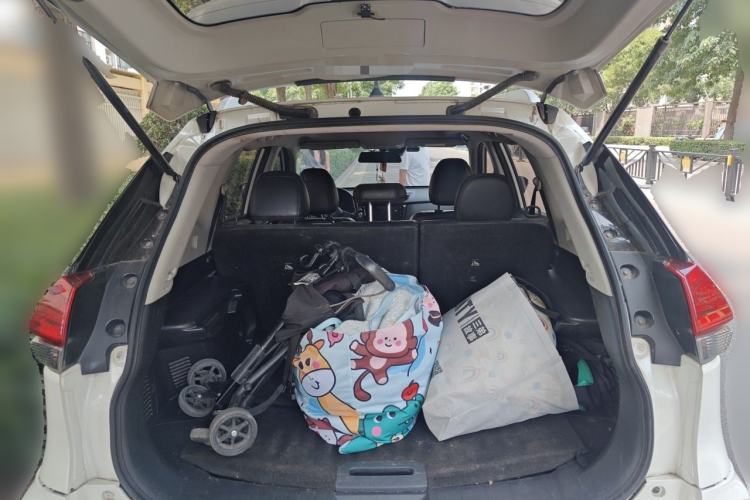 Used Nissan X-Trail 2019 2.0L CVT Smart Connect Comfort Edition 2WD Trunk