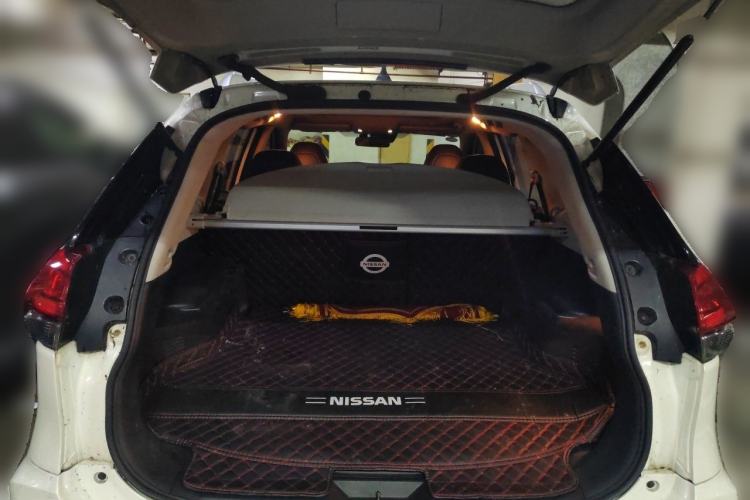 Used Nissan X-Trail 2019 2.0L CVT Comfort Edition 2WD Trunk