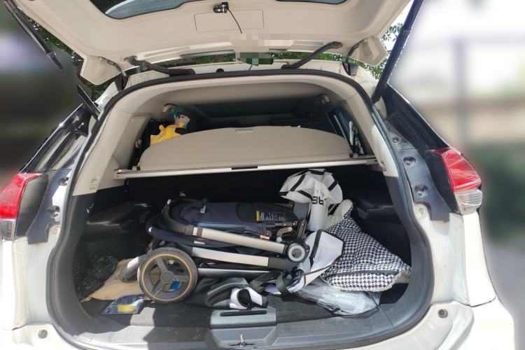 Used Nissan X-Trail 2019 2.0L CVT Smart Connect Comfort Edition 2WD Trunk