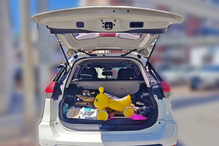 Used Nissan X-Trail 2019 2.0L CVT Smart Connect Comfort Edition 2WD Trunk