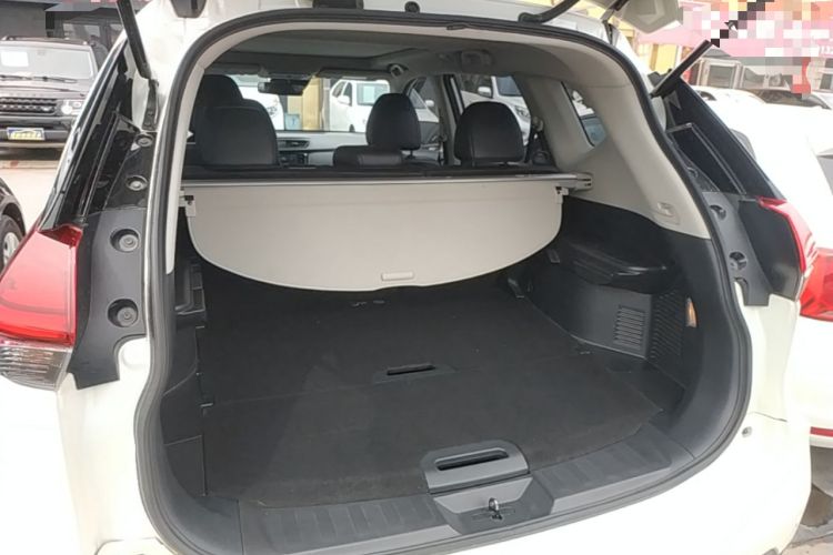 Used Nissan X-Trail 2019 2.0L CVT Smart Connect Comfort Edition 2WD Trunk