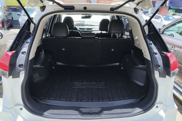 Used Nissan X-Trail 2019 2.0L CVT Smart Connect Comfort Edition 2WD Trunk