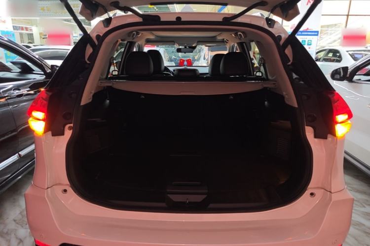 Used Nissan X-Trail 2019 2.5L CVT Smart Connect Luxury Edition 4WD Trunk