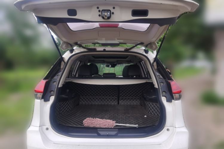 Used Nissan X-Trail 2019 2.0L CVT Smart Connect Comfort Edition 2WD Trunk