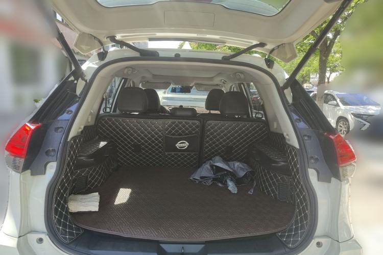 Used Nissan X-Trail 2019 2.0L CVT Smart Connect Comfort Edition 2WD Trunk