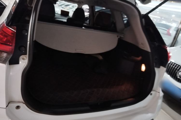 Used Nissan X-Trail 2019 2.5L CVT Smart Connect Luxury Edition 4WD Trunk