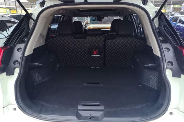 Used Nissan X-Trail 2019 2.0L CVT Smart Connect Comfort Edition 2WD Trunk