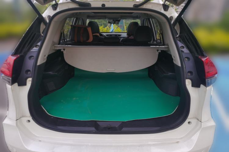 Used Nissan X-Trail 2019 2.5L CVT Smart Connect Luxury Edition 4WD Trunk
