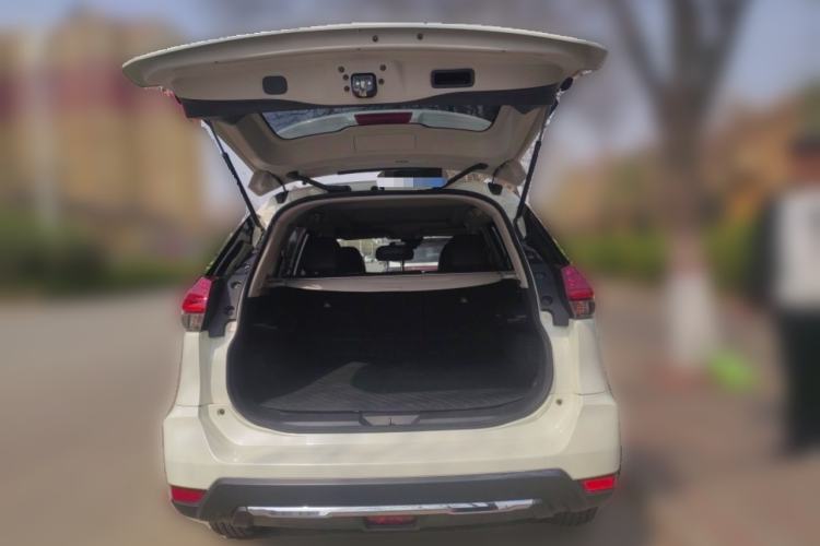 Used Nissan X-Trail 2019 2.0L CVT Smart Connect Comfort Edition 2WD Trunk