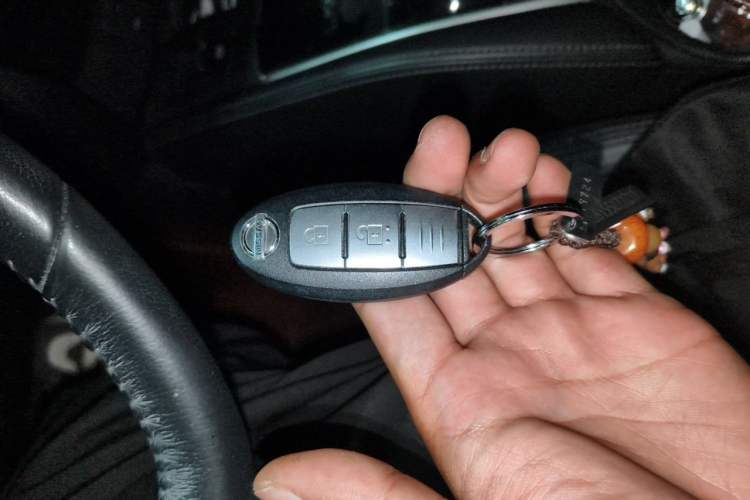 Used Nissan X-Trail 2019 2.0L CVT Smart Connect Comfort Edition 2WD Vehicle Key