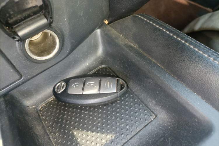 Used Nissan X-Trail 2019 2.0L CVT Smart Connect Comfort Edition 2WD Vehicle Key