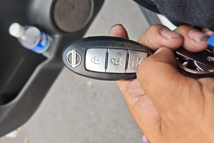 Used Nissan X-Trail 2019 2.0L CVT Smart Connect Comfort Edition 2WD Vehicle Key