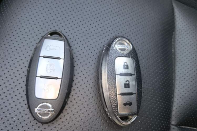 Used Nissan X-Trail 2019 2.5L CVT Smart Connect Luxury Edition 4WD Vehicle Key
