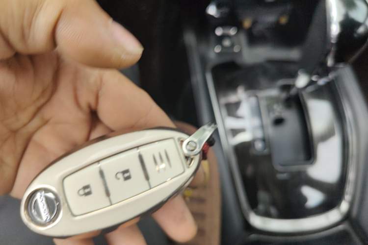 Used Nissan X-Trail 2019 2.0L CVT Smart Connect Comfort Edition 2WD Vehicle Key